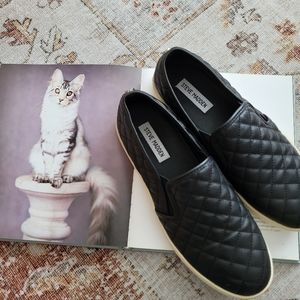 Steve Madden quilted leather slip on shoes